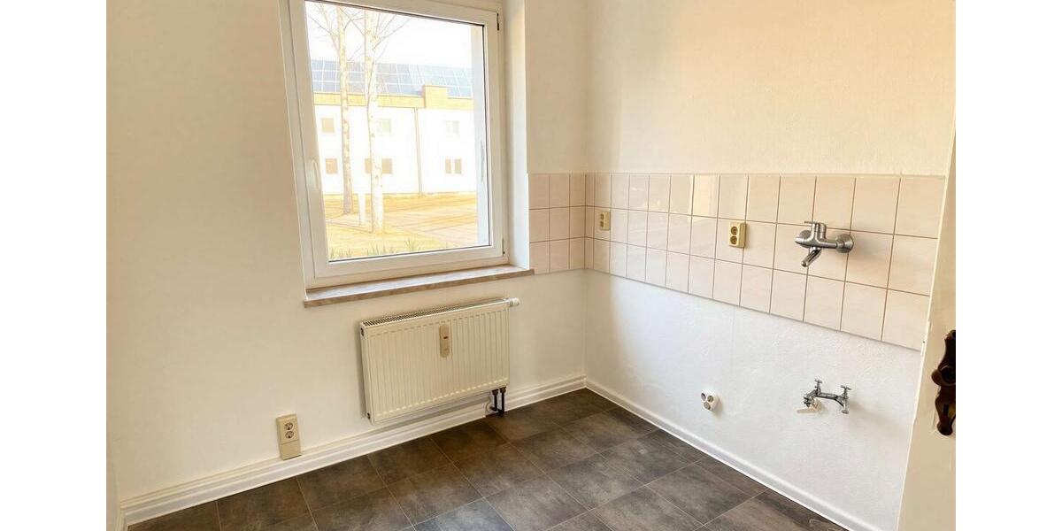 Etagenwohnung Forst (Lausitz) - 3 Zimmer, 79 m&sup2;, 389&euro; | Angebot:26252008
