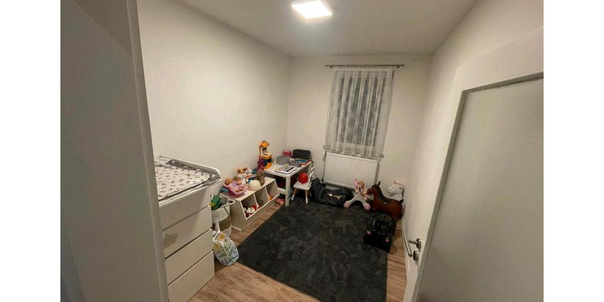 Etagenwohnung Michelau in Oberfranken - 4 Zimmer, 130 m&sup2;, 750&euro; | Angebot:25986589