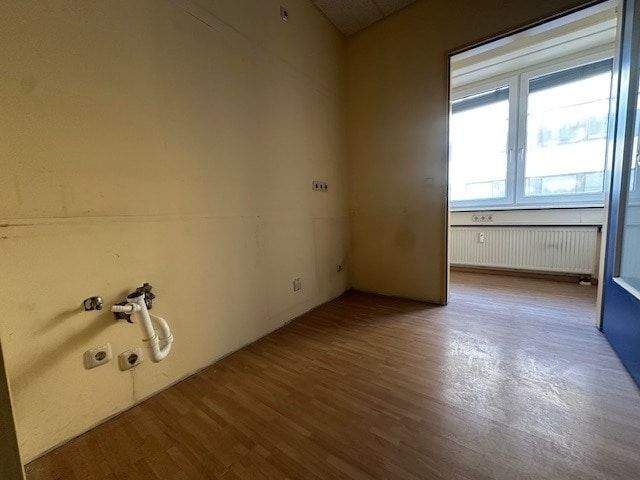 Gewerbeobjekt Landshut Industriegebiet - 6 Zimmer, 158 m&sup2;, 1.030&euro; | Angebot:24874675