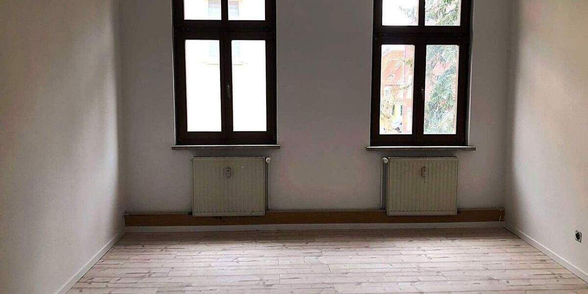 Etagenwohnung Apolda - 3 Zimmer, 75 m&sup2;, 650&euro; | Angebot:24845631