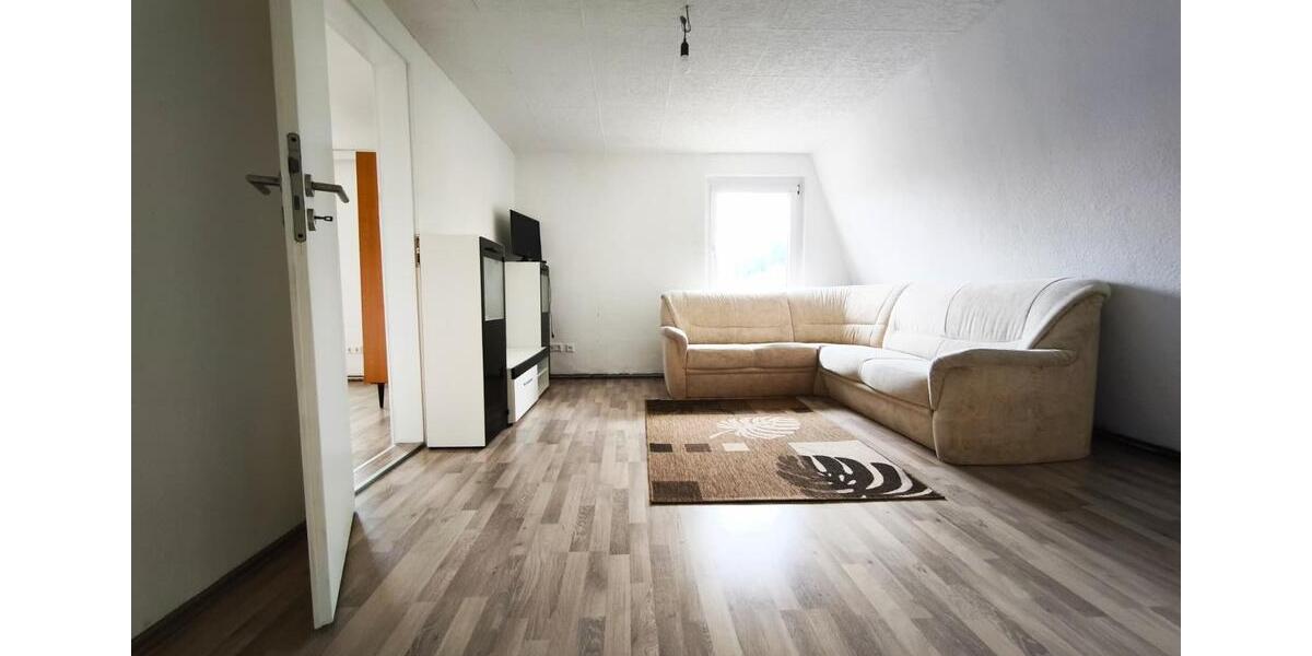 Etagenwohnung Mülsen - 3 Zimmer, 75 m&sup2;, 399&euro; | Angebot:24814201