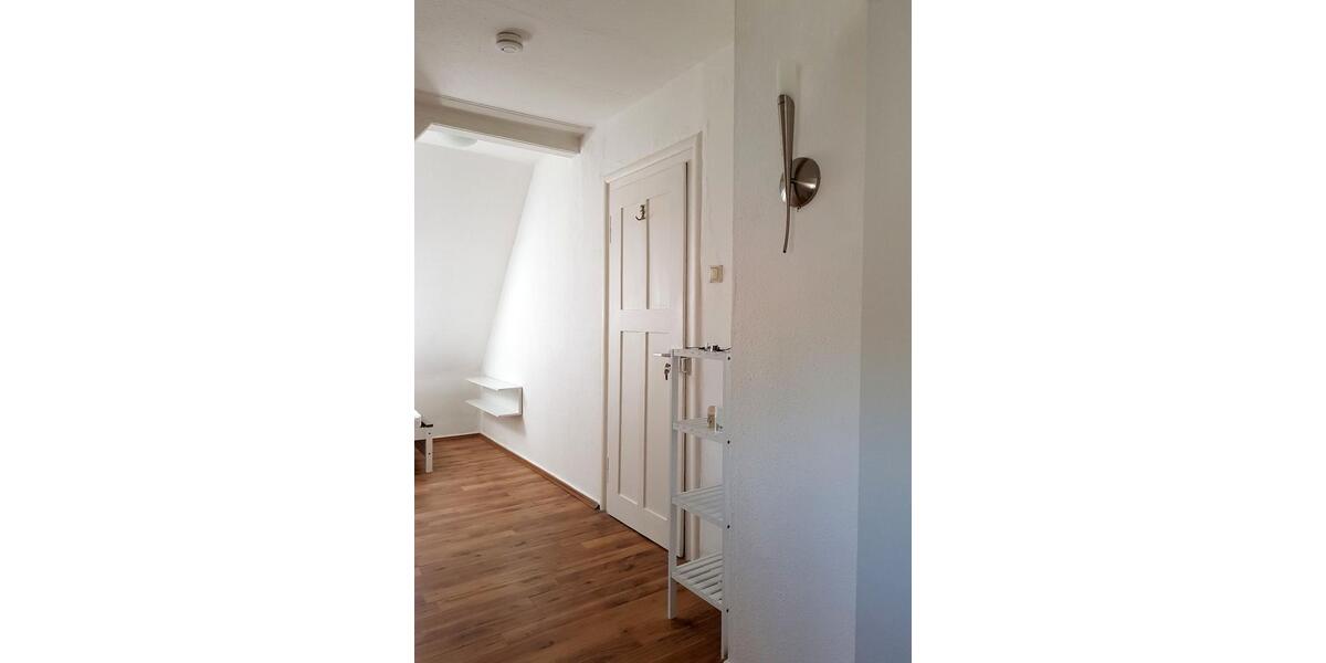 Etagenwohnung Ludwigshafen am Rhein Ludwigshafen-Oggersheim - 1 Zimmer, 16 m&sup2;, 450&euro; | Angebot:26688015