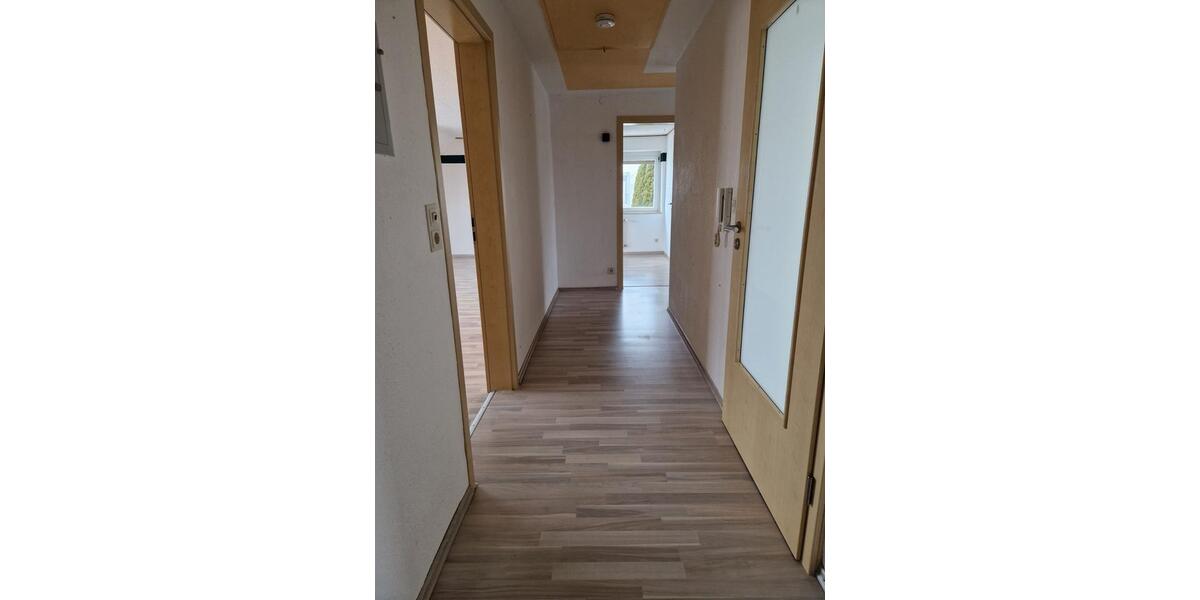 Dachgeschoßwohnung Ulm Donautal - 3 Zimmer, 88 m&sup2;, 900&euro; | Angebot:24813407
