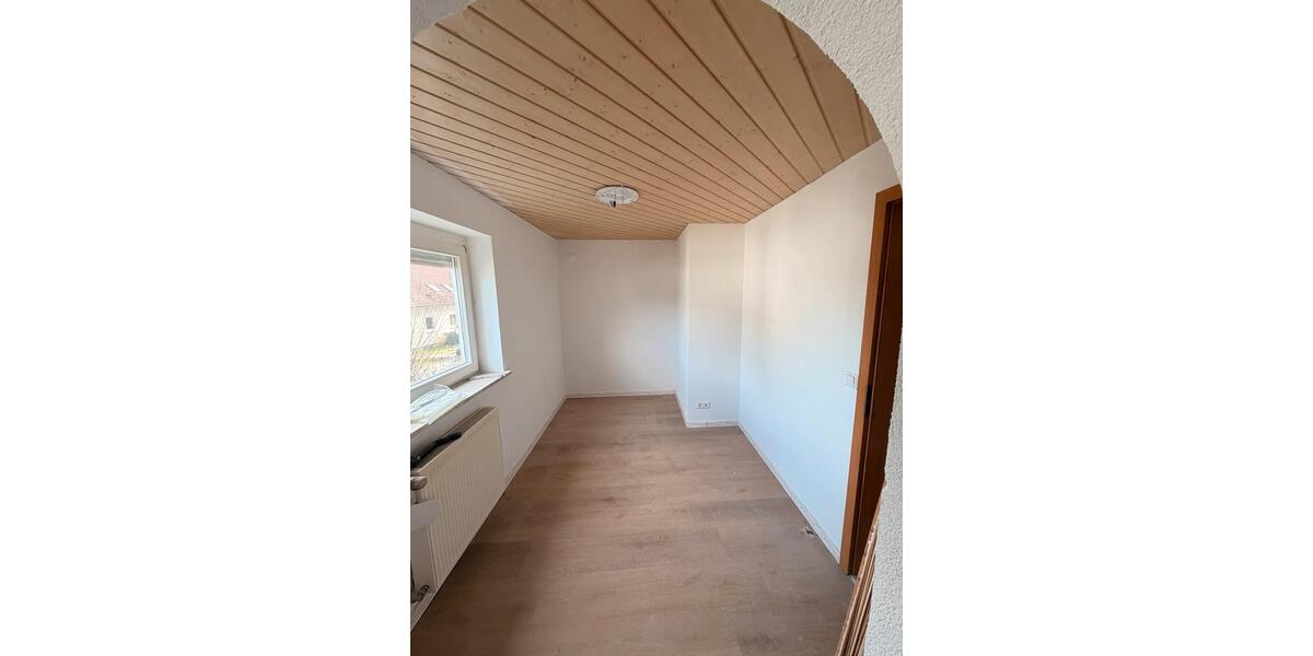 Erdgeschoßwohnung Oberkochen - 3 Zimmer, 80 m&sup2;, 975&euro; | Angebot:25614638