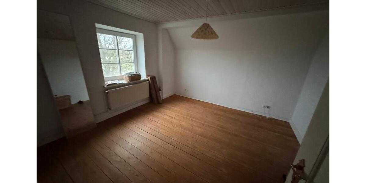 Doppelhaushälfte Neukirchen - 5 Zimmer, 120 m&sup2;, 850&euro; | Angebot:24611714