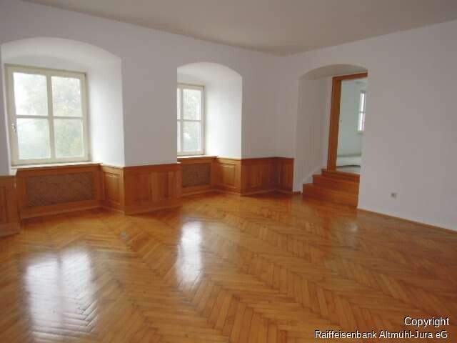 Etagenwohnung Beilngries - 5 Zimmer, 167 m&sup2;, 1.000&euro; | Angebot:25701146