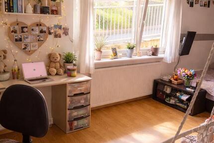 Haus Flieden - 6 Zimmer, 150 m&sup2;, 1.000&euro; | Angebot:26112970