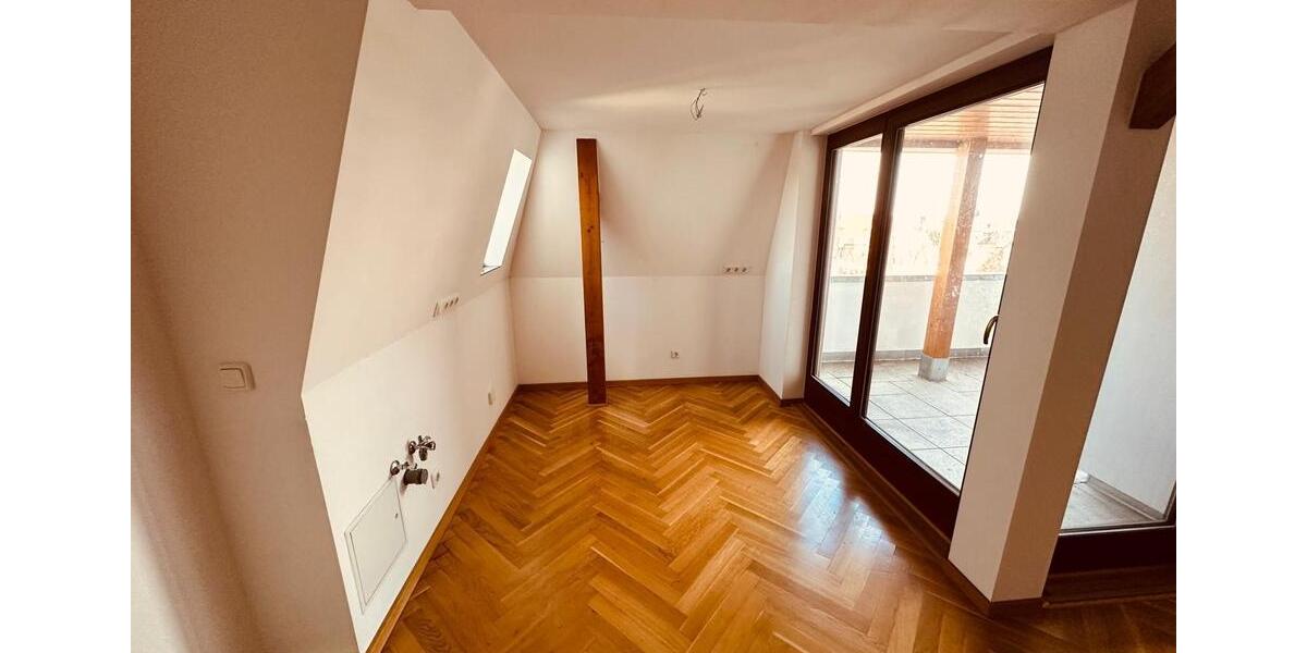 Dachgeschoßwohnung Dresden Cotta - 3.5 Zimmer, 89 m&sup2;, 1.150&euro; | Angebot:26013540