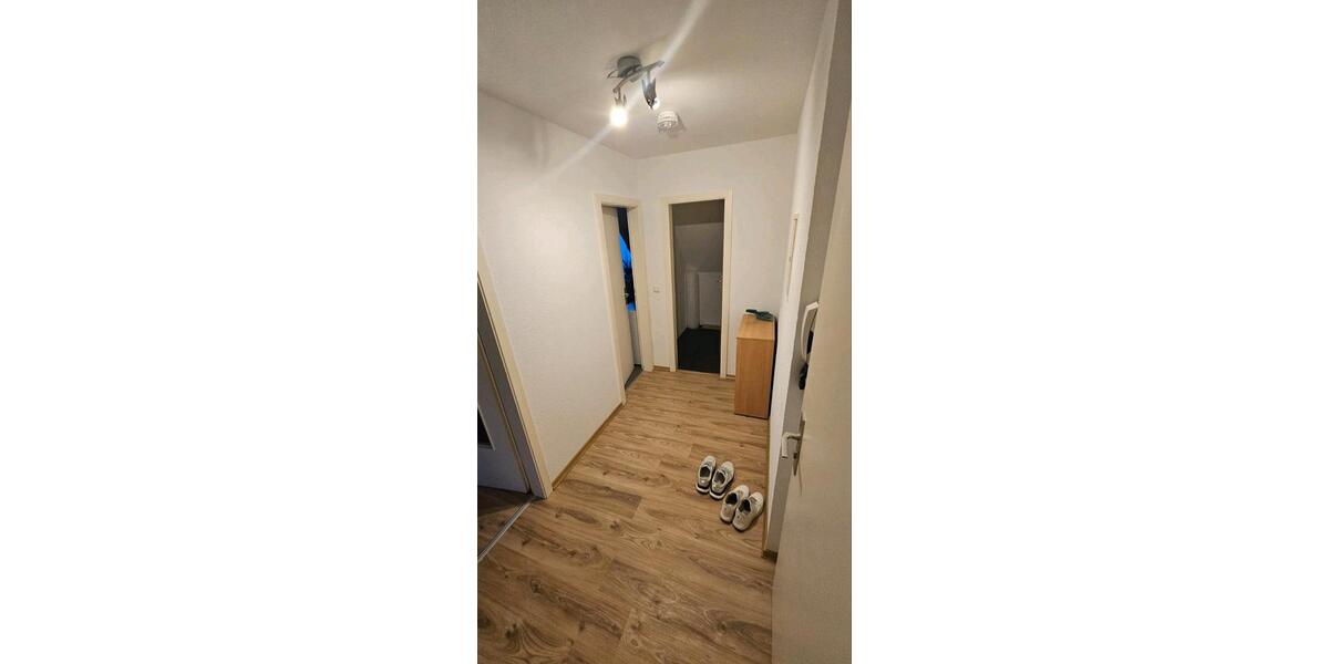 Dachgeschoßwohnung Wolfsburg - 2 Zimmer, 39 m&sup2;, 371&euro; | Angebot:25756561