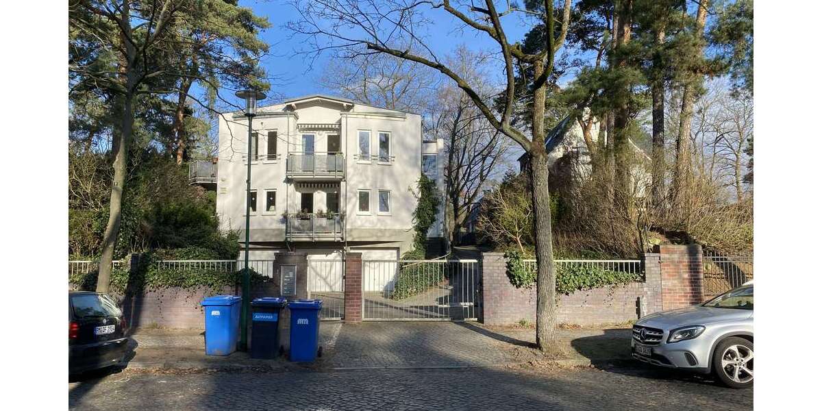 Etagenwohnung Kleinmachnow - 3 Zimmer, 130 m&sup2;, 1.920&euro; | Angebot:20440407