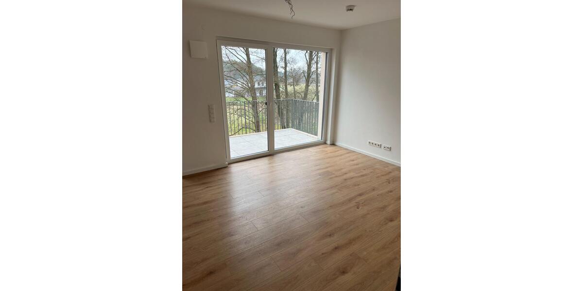 Erdgeschoßwohnung Bestensee - 4 Zimmer, 100 m&sup2;, 1.550&euro; | Angebot:25498400