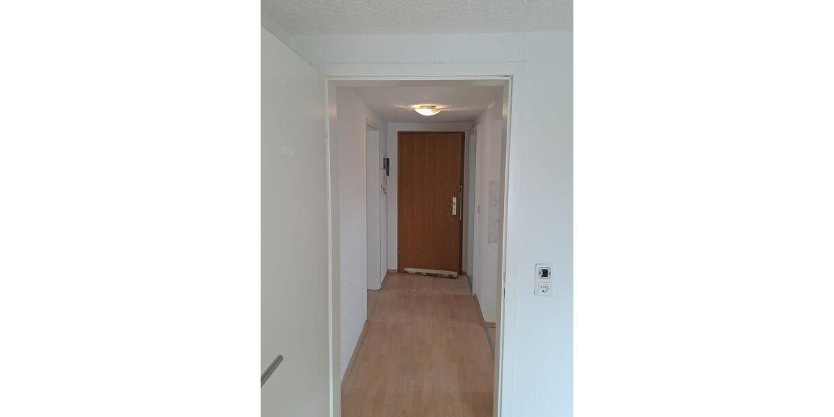 Dachgeschoßwohnung Neukieritzsch - 3 Zimmer, 46 m&sup2;, 360&euro; | Angebot:25305136