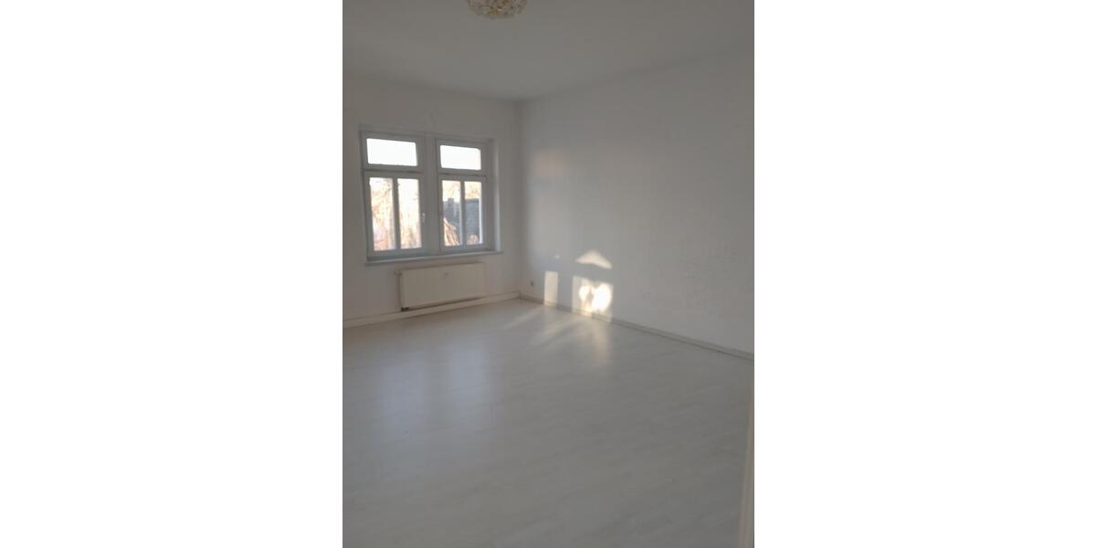 Etagenwohnung Radebeul - 4 Zimmer, 122 m&sup2;, 1.400&euro; | Angebot:26335119