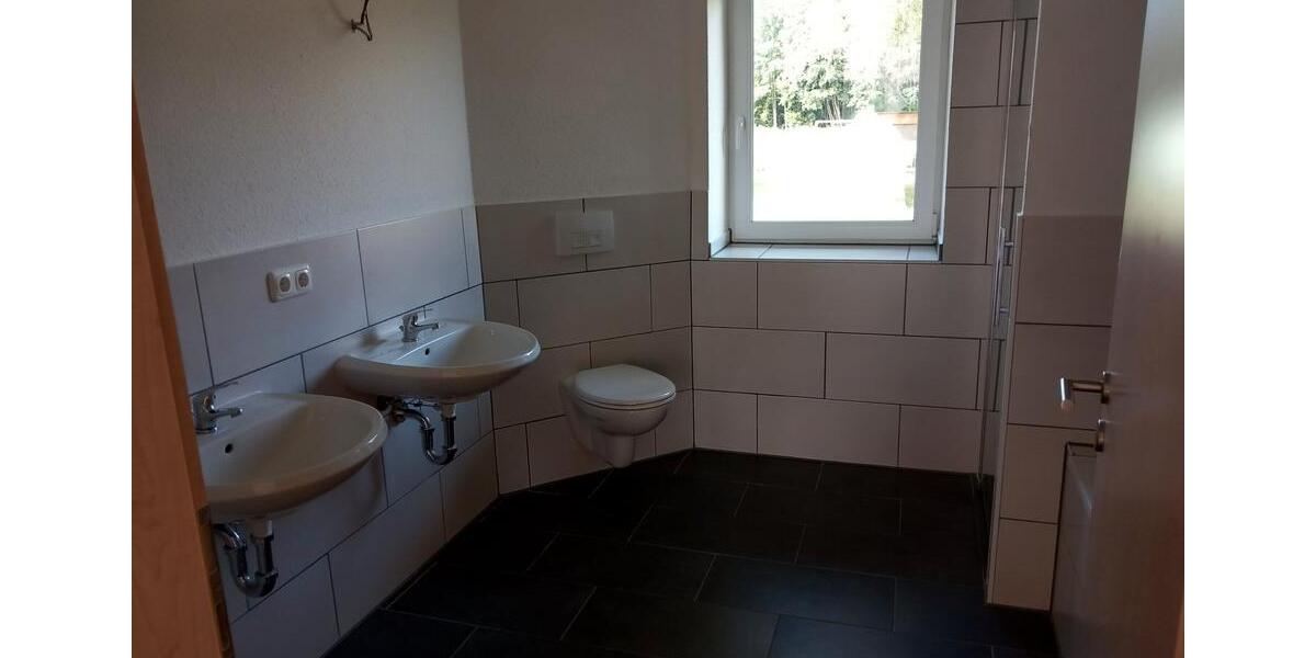 Erdgeschoßwohnung Wittenförden - 5 Zimmer, 150 m&sup2;, 1.175&euro; | Angebot:26205579