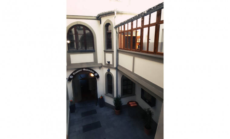 Arbeitsplätze in schönem Jugendstil-Büro im Herzen der Altstadt - All-in-Miete