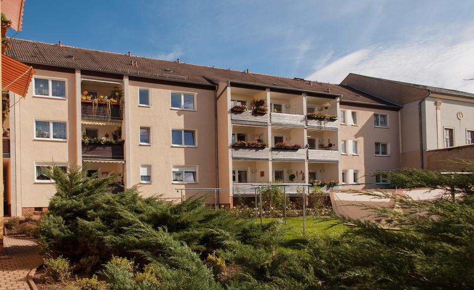 Etagenwohnung Glauchau - 1 Zimmer, 33 m&sup2;, 195&euro; | Angebot:26491703
