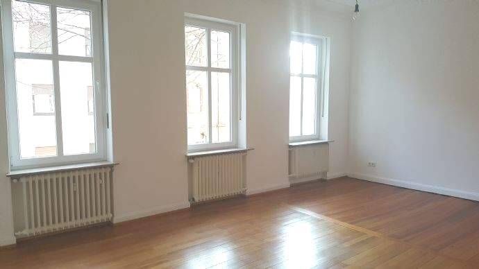 Etagenwohnung Saarbrücken Alt-Saarbrücken - 5 Zimmer, 156 m&sup2;, 1.300&euro; | Angebot:26750994