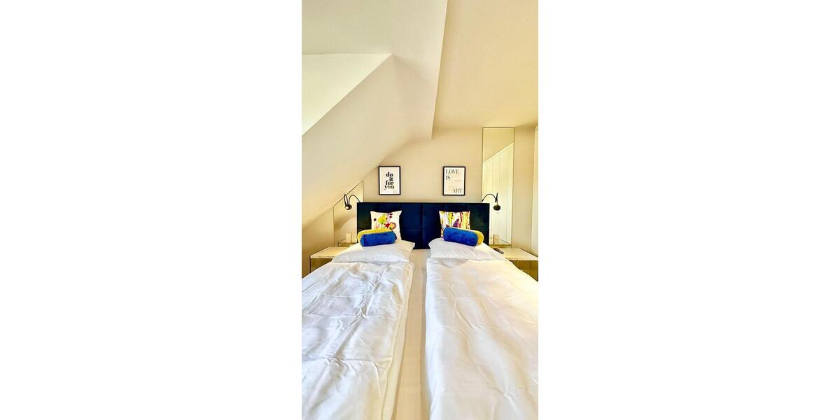 Etagenwohnung Düsseldorf Stadtbezirk 3 - 4 Zimmer, 71 m&sup2;, 1.600&euro; | Angebot:26630920