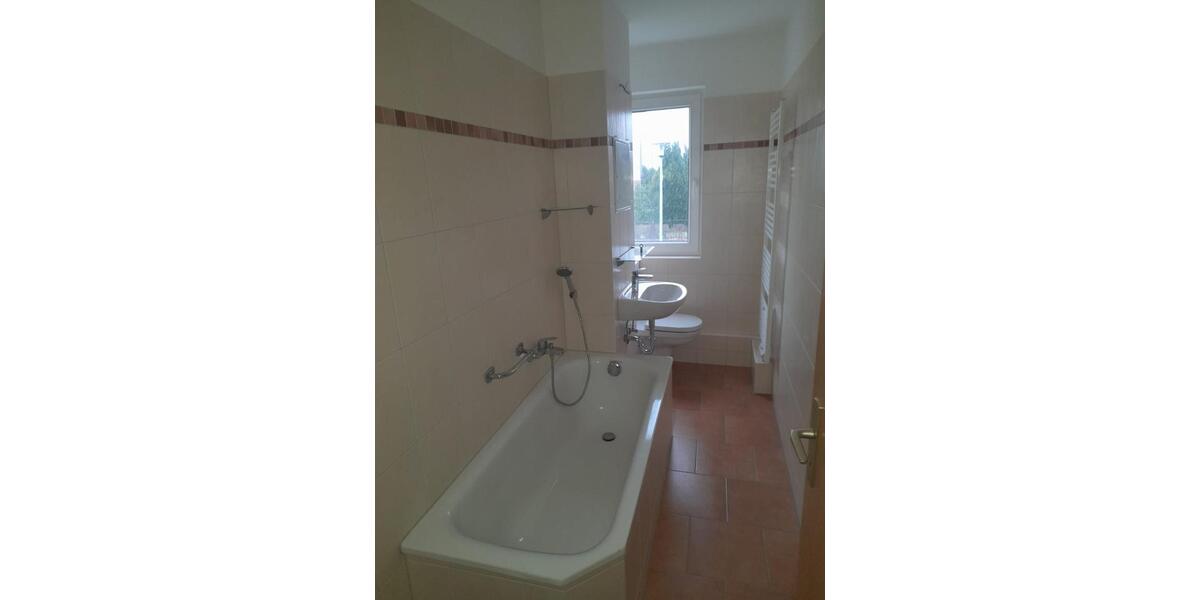 Erdgeschoßwohnung Burg Stargard - 1 Zimmer, 33 m&sup2;, 213&euro; | Angebot:26456350