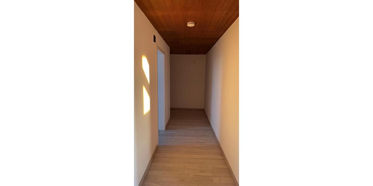 Dachgeschoßwohnung Saarwellingen - 2 Zimmer, 54 m&sup2;, 400&euro; | Angebot:25971128