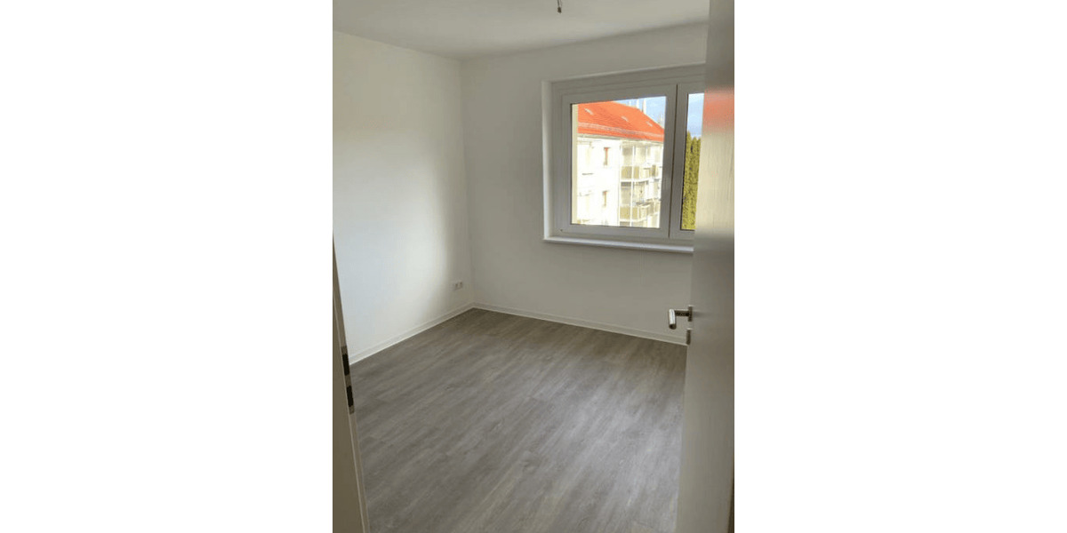 Etagenwohnung Eisenach - 4 Zimmer, 89 m&sup2;, 770&euro; | Angebot:26853028