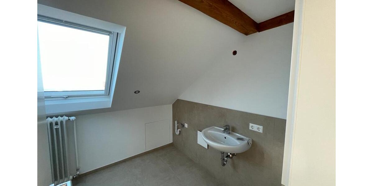 Dachgeschoßwohnung Laichingen - 3.5 Zimmer, 57 m&sup2;, 770&euro; | Angebot:26699182