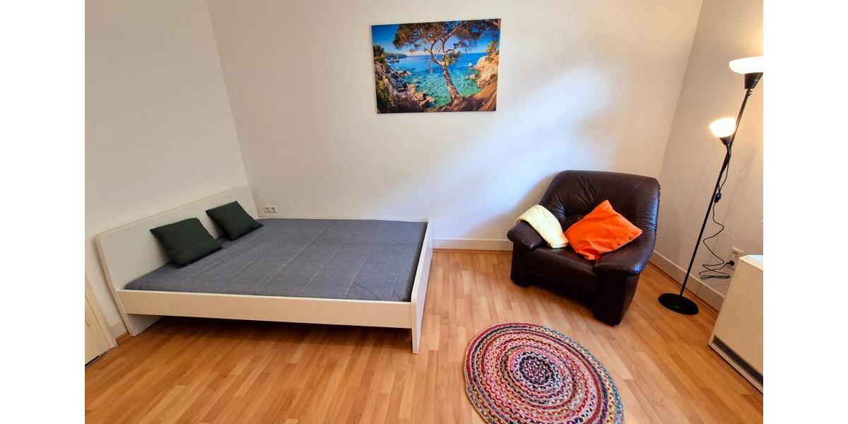 Zentral und Ruhig – WG Zimmer in 4er WG 1 zimmer