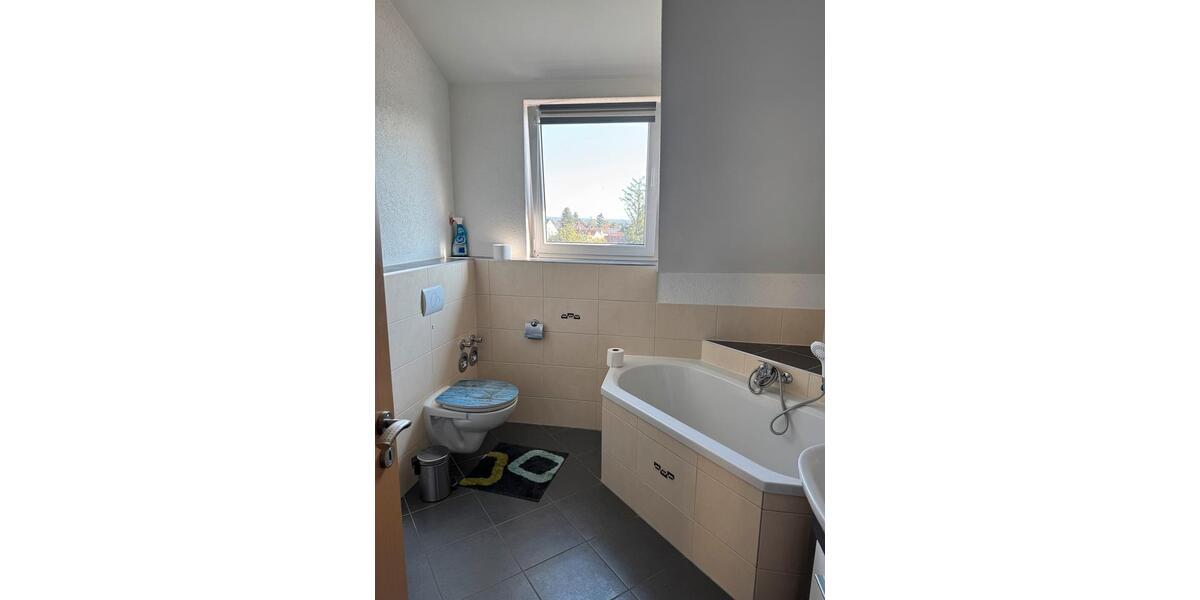 Dachgeschoßwohnung Haldensleben - 5 Zimmer, 105 m&sup2;, 720&euro; | Angebot:26153101