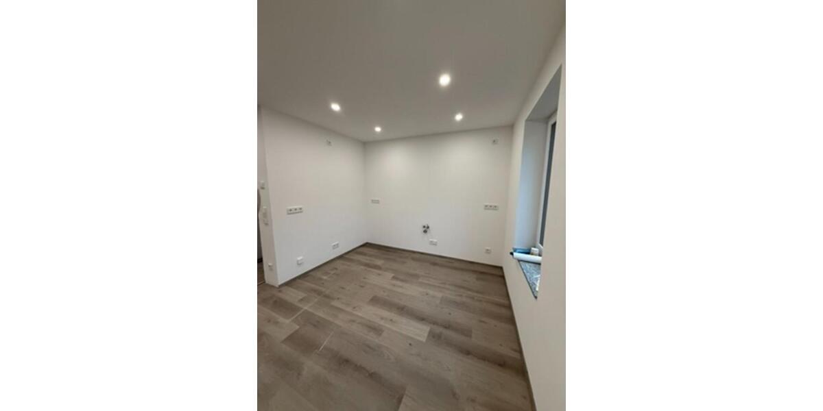 Etagenwohnung Solms - 2 Zimmer, 65 m&sup2;, 700&euro; | Angebot:25947897