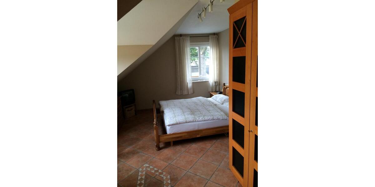 Dachgeschoßwohnung Neukirchen-Vluyn Vluyn - 3 Zimmer, 100 m&sup2;, 1.240&euro; | Angebot:26386911