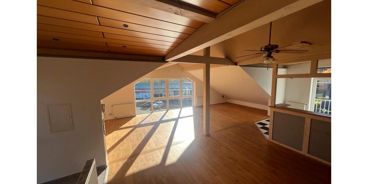Dachgeschoßwohnung Simmerath - 2 Zimmer, 92 m&sup2;, 966&euro; | Angebot:26048074