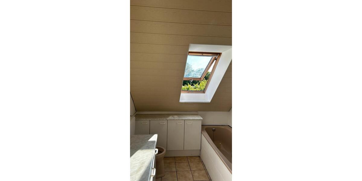 Dachgeschoßwohnung Wolfsburg - 2.5 Zimmer, 50 m&sup2;, 650&euro; | Angebot:25367966