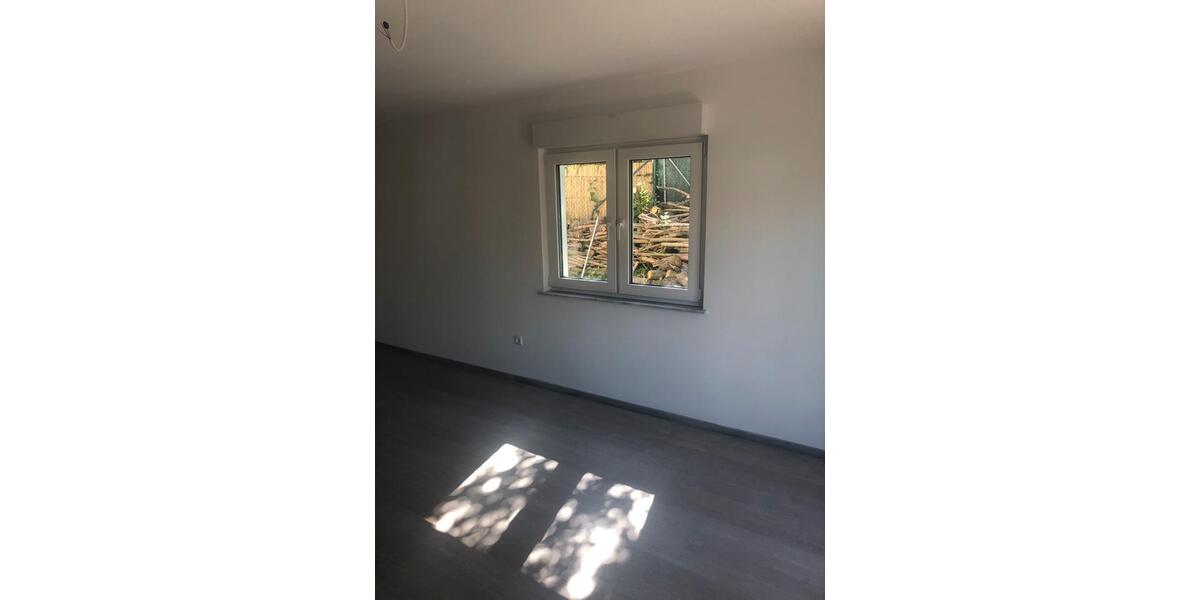 Erdgeschoßwohnung Pforzheim - 3 Zimmer, 89 m&sup2;, 1.100&euro; | Angebot:26567991