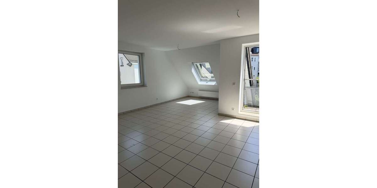 Etagenwohnung Solingen Ohligs - 3 Zimmer, 102 m&sup2;, 999&euro; | Angebot:26952006