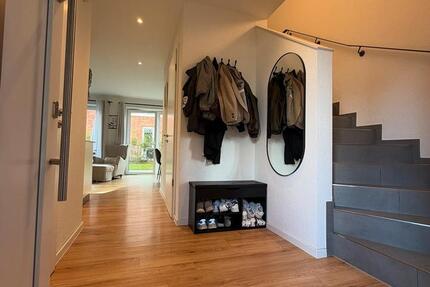 Haus Cloppenburg - 7 Zimmer, 130 m&sup2;, 1.425&euro; | Angebot:27610472
