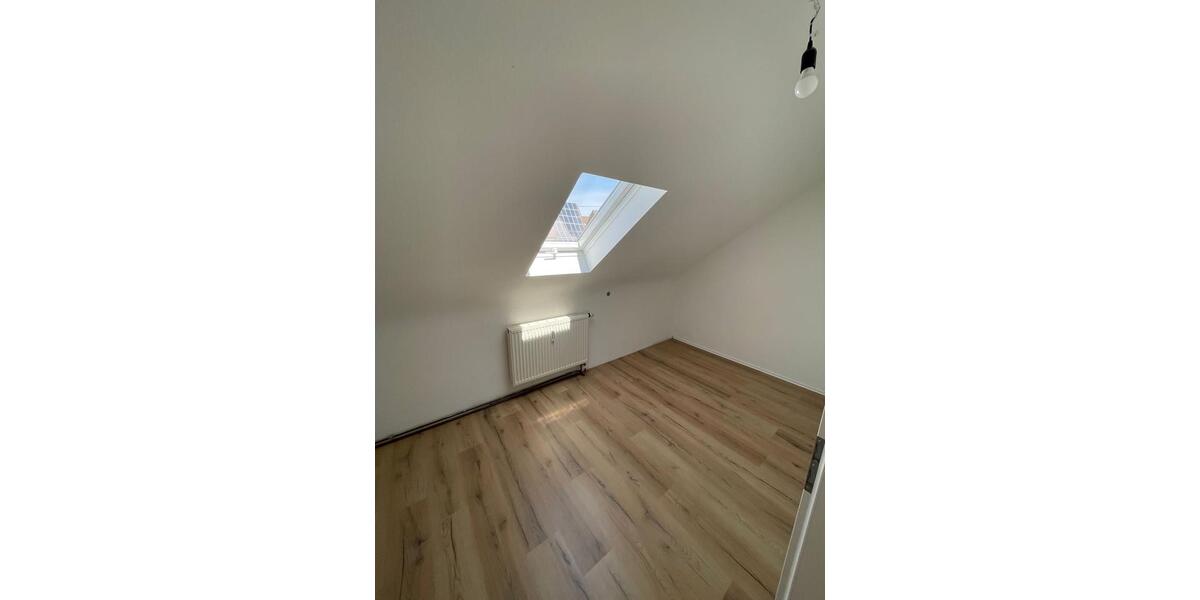 Dachgeschoßwohnung Haigerloch - 3 Zimmer, 78 m&sup2;, 680&euro; | Angebot:26004500