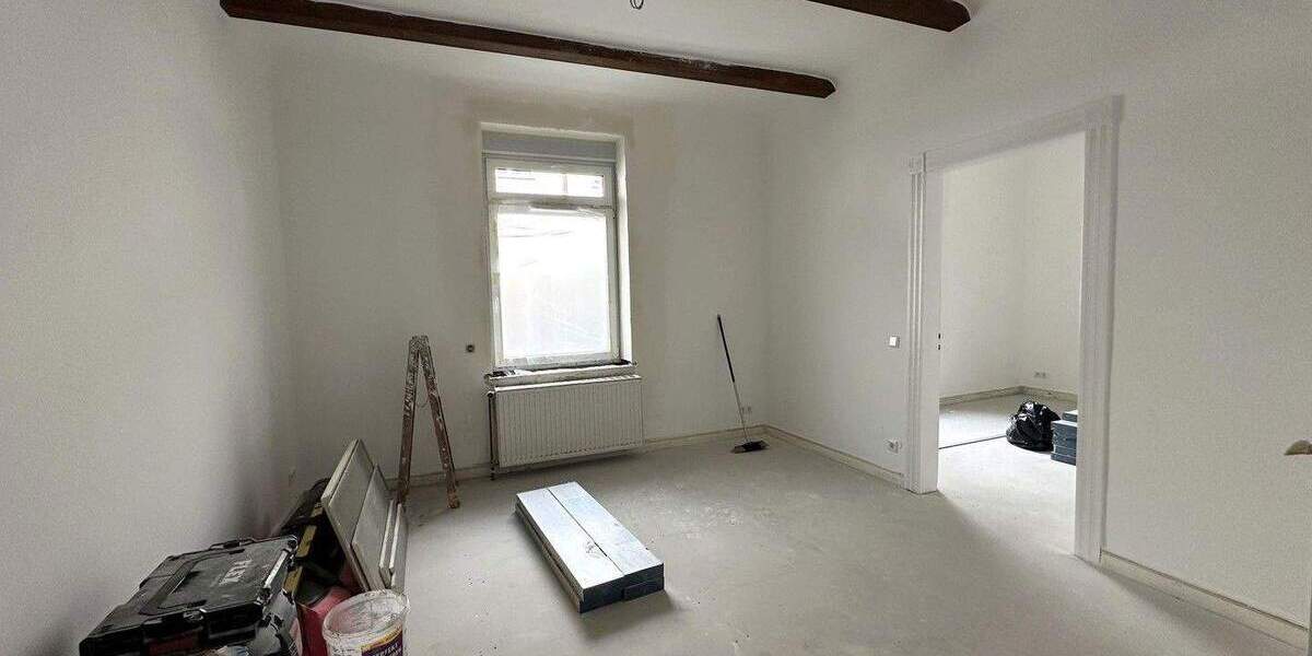 Sanierte Altbau-Wohnung im EG mit Garten ? Besichtigung am 24. Januar 3 zimmer