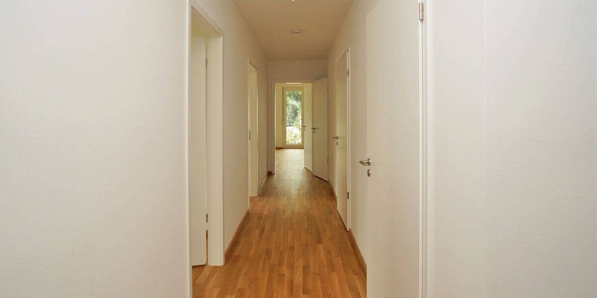 Etagenwohnung Dresden Naußlitz - 5 Zimmer, 125 m&sup2;, 1.830&euro; | Angebot:25741592