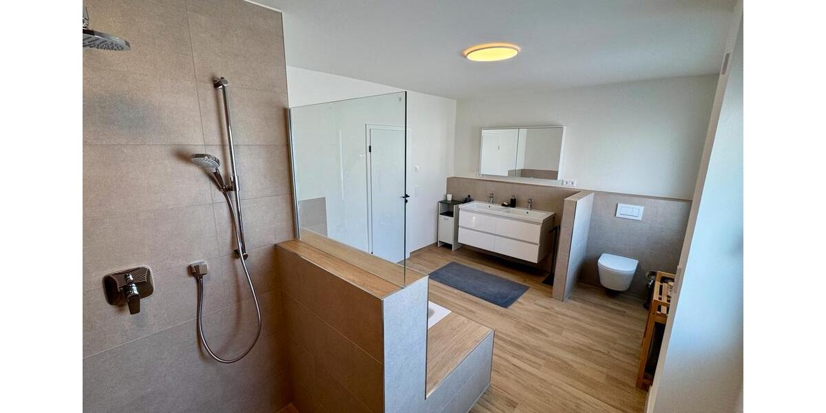 Etagenwohnung Eschborn - 2 Zimmer, 70 m&sup2;, 1.725&euro; | Angebot:26580266