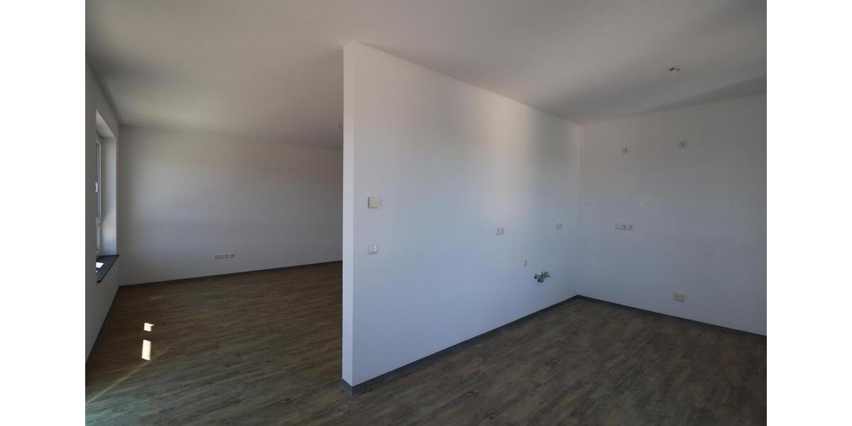 Etagenwohnung Lichtenberg - 2 Zimmer, 86 m&sup2;, 856&euro; | Angebot:26336128