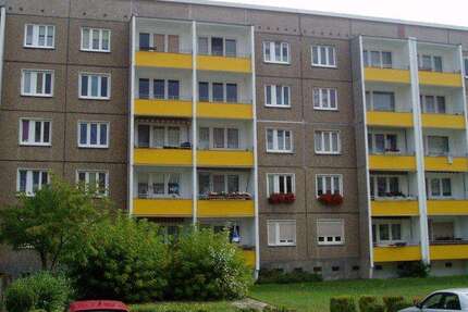 Wohnung Hoyerswerda - 2 Zimmer, 47 m&sup2;, 245&euro; | Angebot:27664991