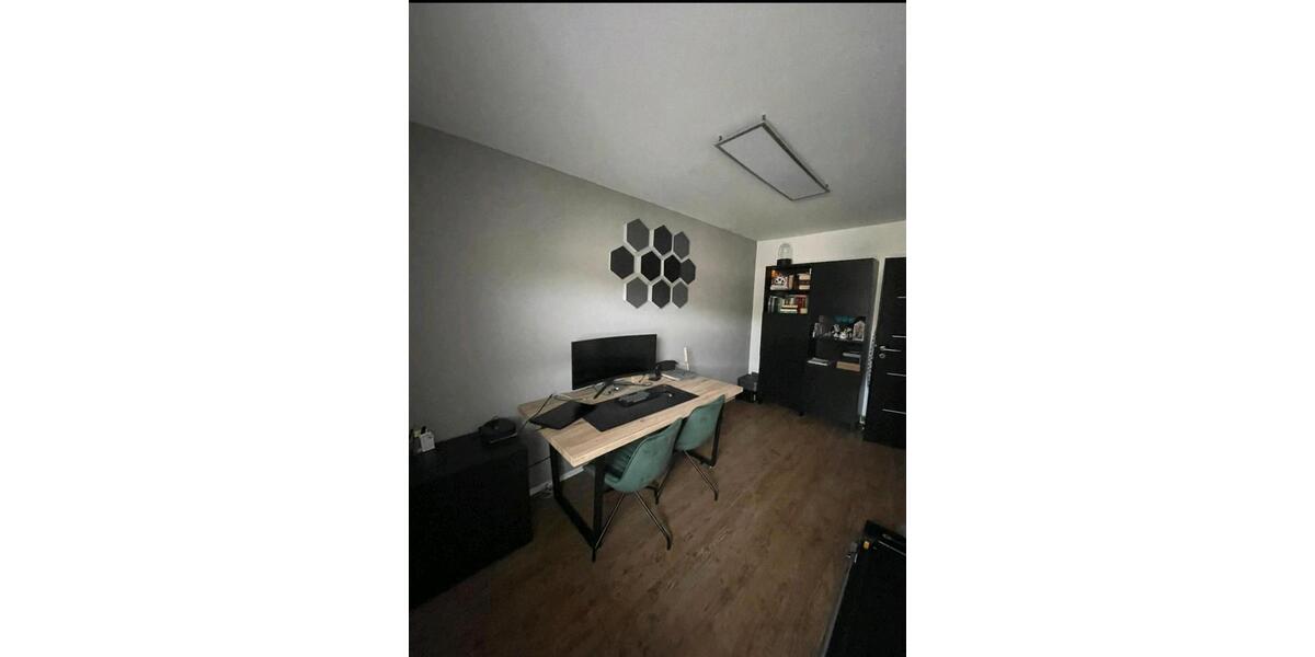 Etagenwohnung Gunzenhausen - 3 Zimmer, 75 m&sup2;, 750&euro; | Angebot:25945351