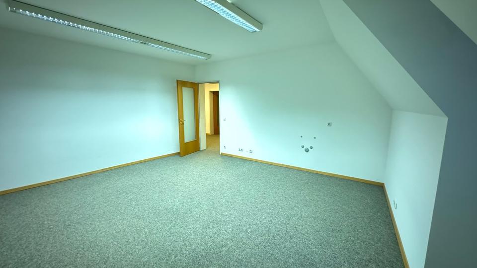 Gewerbeobjekt Deggendorf - 1.300&euro; | Angebot:26228224