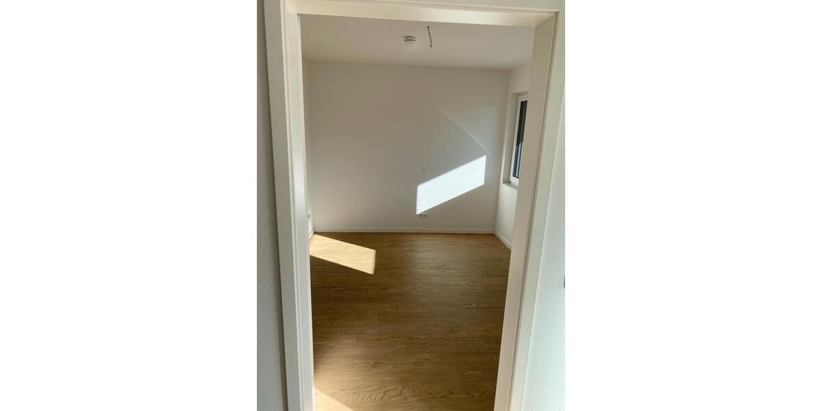 Erdgeschoßwohnung Erkelenz - 4 Zimmer, 100 m&sup2;, 1.480&euro; | Angebot:25320616