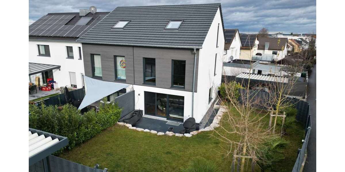 Haus zum Mieten in Freiberg am Neckar 2.000 € 128.82 m² 5 zimmer