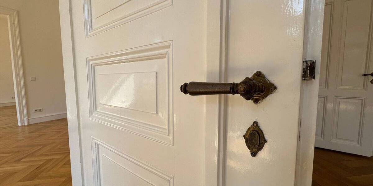Gewerbeobjekt Baden-Baden Innenstadt - 3 Zimmer, 82 m&sup2;, 900&euro; | Angebot:26080119