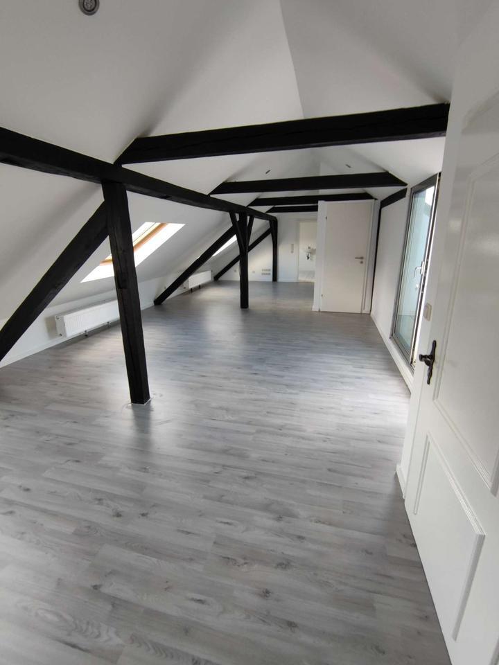 4ZKB Wohnung mit Balkon in Altenkessel zu vermieten
