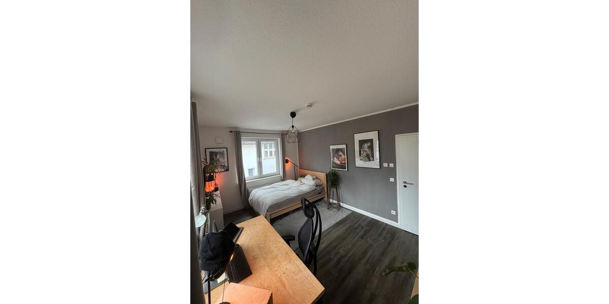 Wohnen auf Zeit Bielefeld Gadderbaum - 16 Zimmer, 180 m&sup2;, 425&euro; | Angebot:25449533