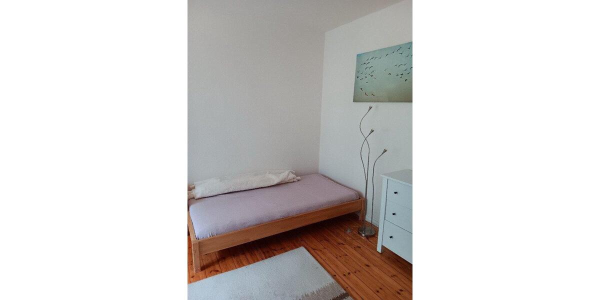 Wohnen auf Zeit Berlin Steglitz-Zehlendorf - 16 Zimmer, 130 m&sup2;, 460&euro; | Angebot:26693744