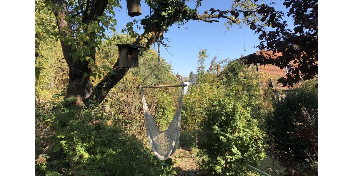 Lichtdurchflutete 4 Zimmer Wohnung mit Balkon & Garten im beliebten Stuttgarter Süden 4 zimmer